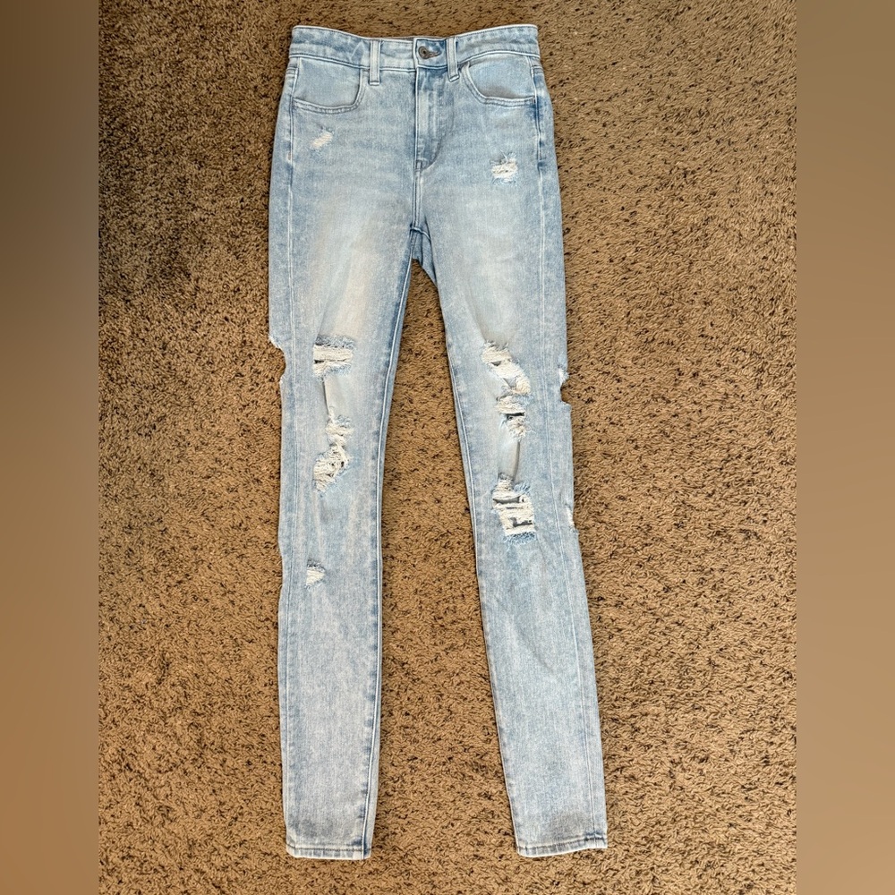 American Eagle Outfitters Light Blue Distressed Skinny Jeans
